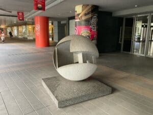 探偵に依頼して好きな人を調べる